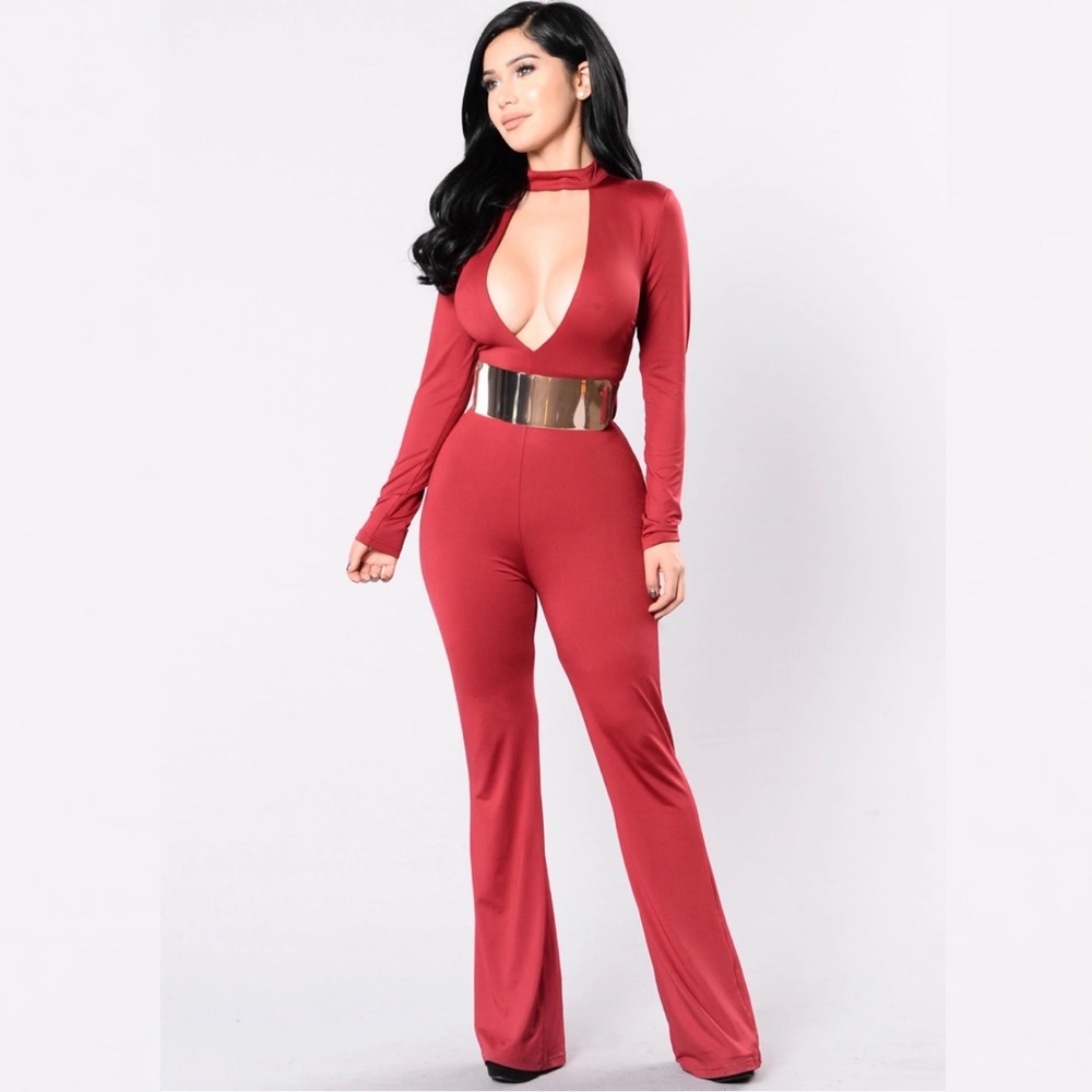 🔥NWOT Fashion Nova Burgundy Jumpsuit